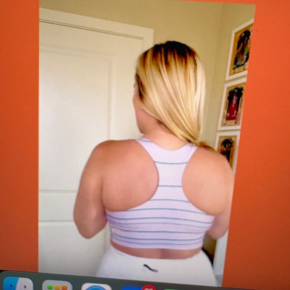 White  buffalo top and leggings in lavender with Lotus flower accents. Size L - Picture 3 of 7